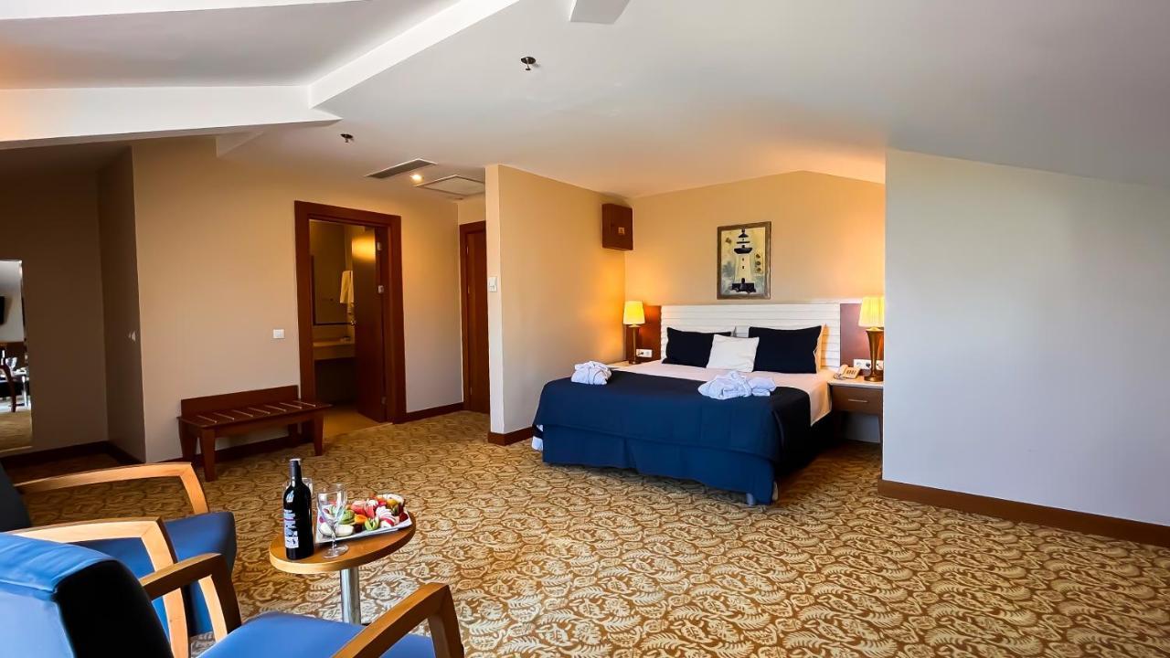 เดอะ ไซน์ ไซล์ โฮเต็ล แอนด์ สปา Hotel ซิเล ภายนอก รูปภาพ