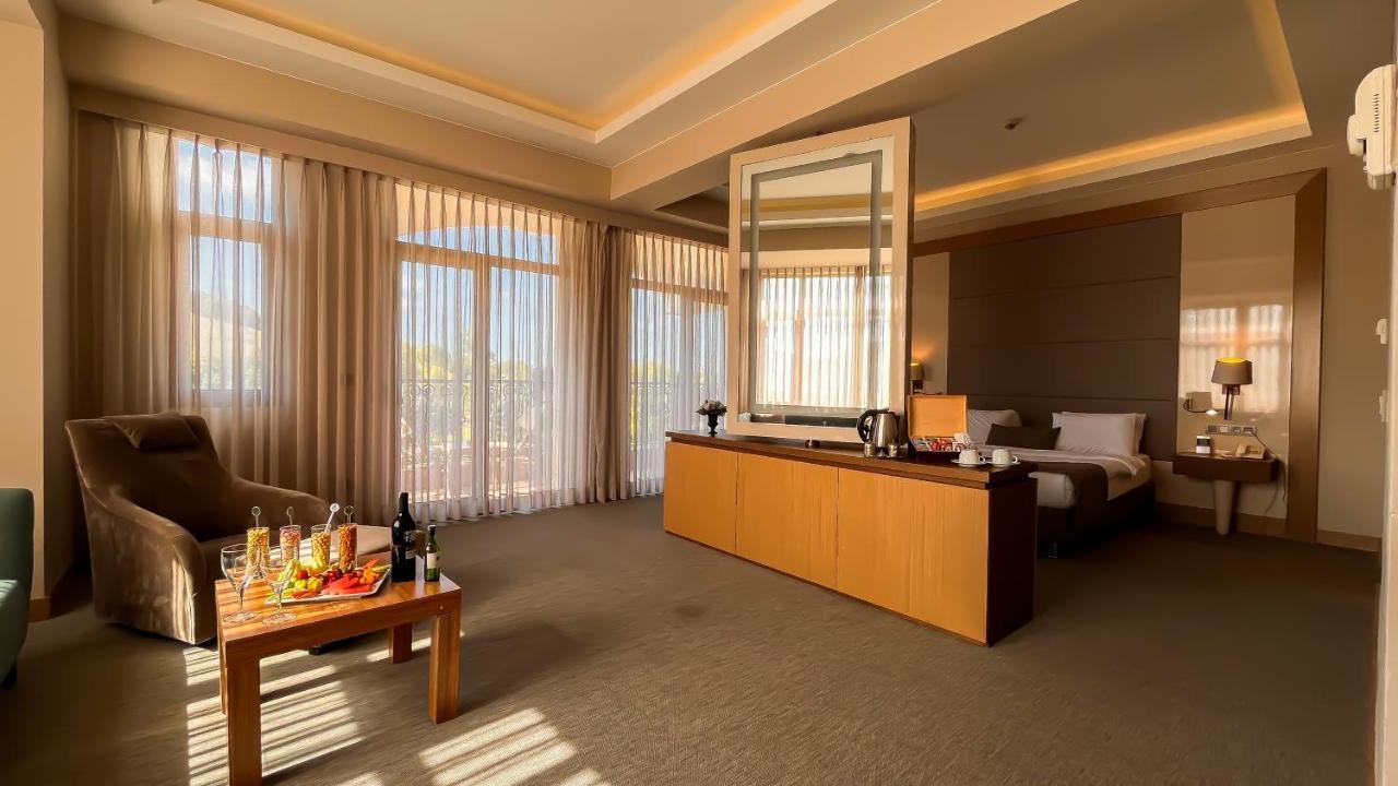 เดอะ ไซน์ ไซล์ โฮเต็ล แอนด์ สปา Hotel ซิเล ภายนอก รูปภาพ