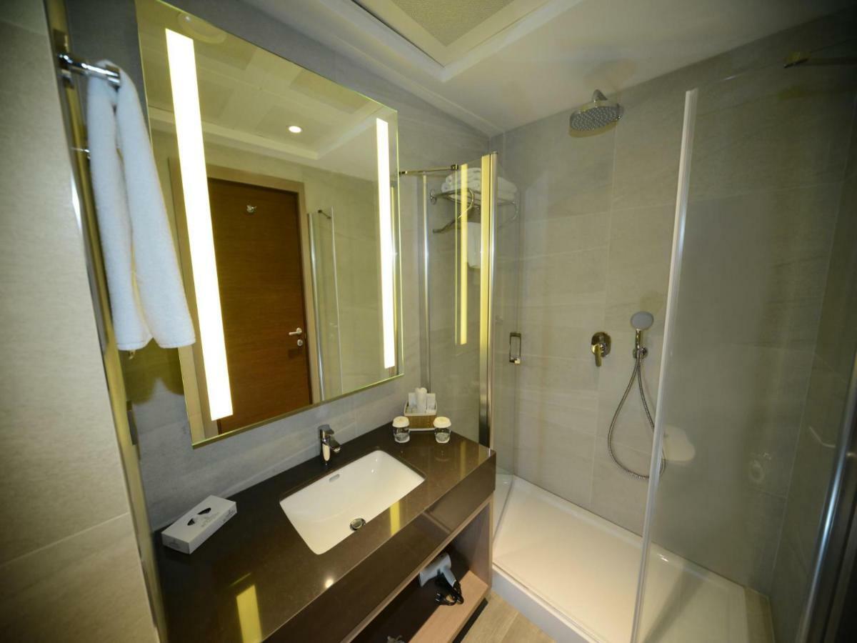 เดอะ ไซน์ ไซล์ โฮเต็ล แอนด์ สปา Hotel ซิเล ภายนอก รูปภาพ