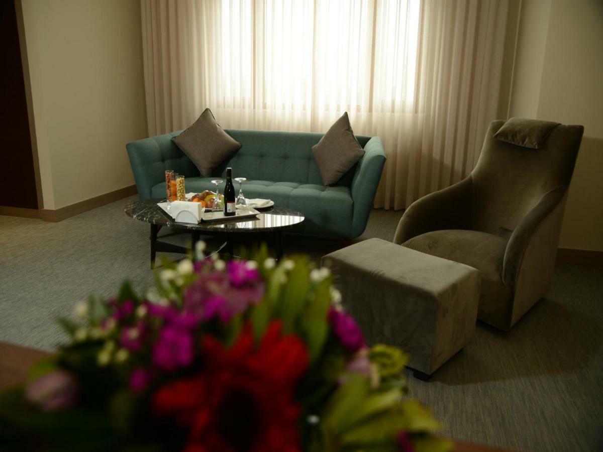 เดอะ ไซน์ ไซล์ โฮเต็ล แอนด์ สปา Hotel ซิเล ภายนอก รูปภาพ