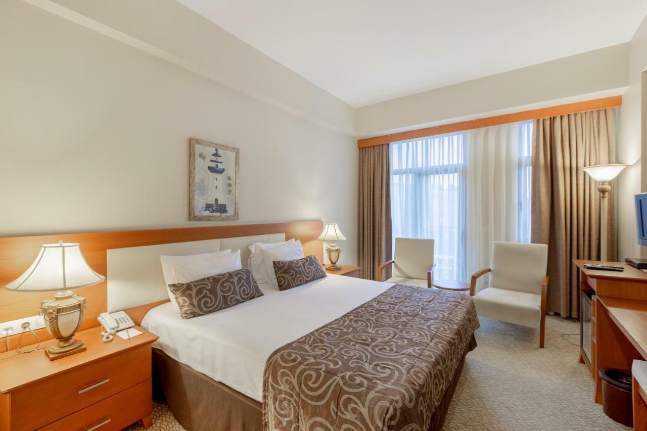 เดอะ ไซน์ ไซล์ โฮเต็ล แอนด์ สปา Hotel ซิเล ภายนอก รูปภาพ